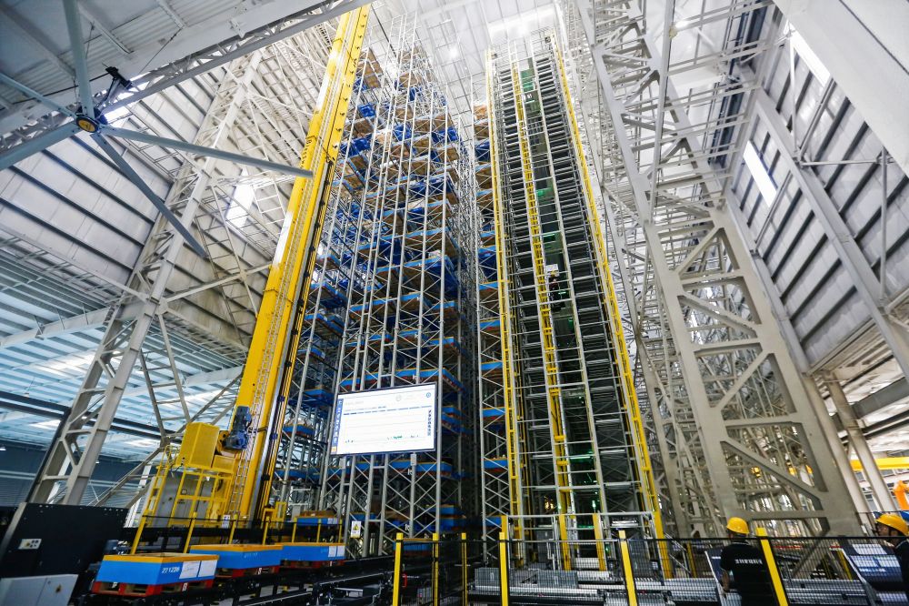 3 威客电竞VKGAME智能45米高明高堆垛机系统&35米高明级多穿系统.jpg